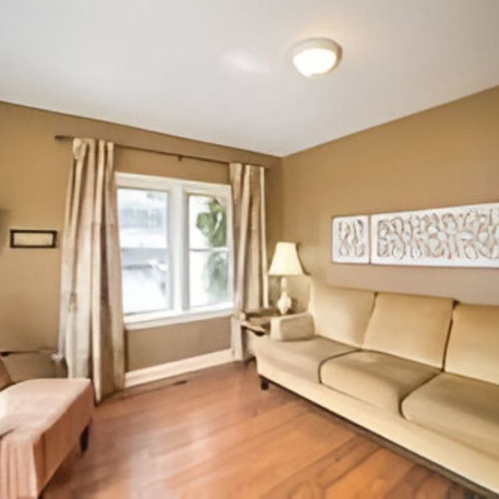 For Lease - 323 Queens Street, Halton Hills, Ontario - Photo 1