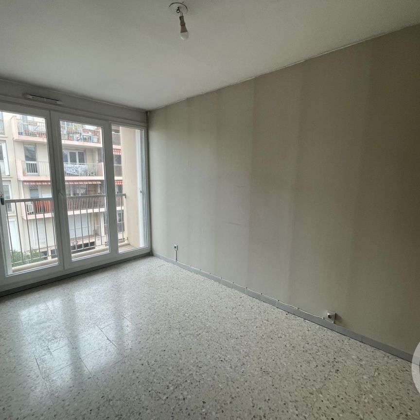 Location Appartement 4 pièces 97m² AUBAGNE 13400 - Photo 1