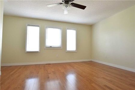 For Lease - 55 Ballymore Drive, Aurora, Ontario - Photo 3