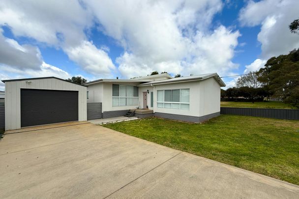 Modern Family Living - Photo 1