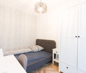 Mieszkanie z ogródkiem i z miejscem parkingowym - Zdjęcie 3