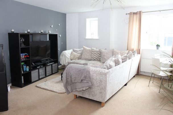 Kyle Close, Renishaw, Sheffield, S21 - Photo 1