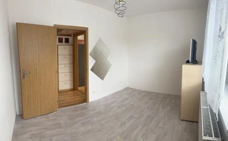 PRONÁJEM CIHLOVÉHO BYTU 2+KK VE ŠLAPANICÍCH U BRNA - Photo 3