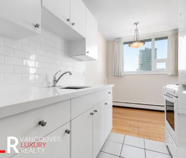 Condo in Downtown Vancouver, BC - Photo 5