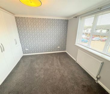 4 bedroom detached house to rent - Photo 6