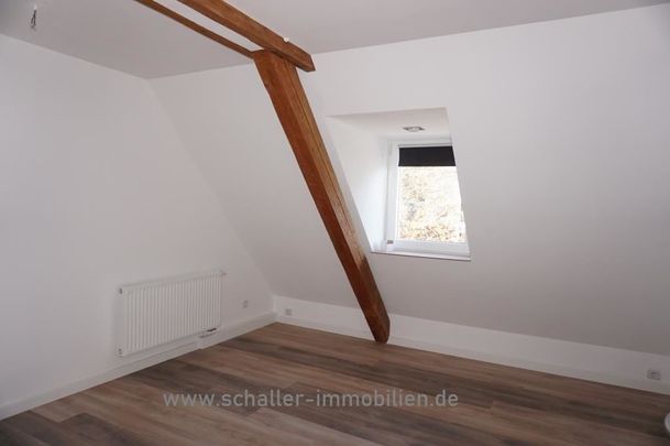 2-Zi.-DG-Whg. mit kleinem Studio und Terr. Nbg - Eberhardshof / Wohnung mieten - Photo 1