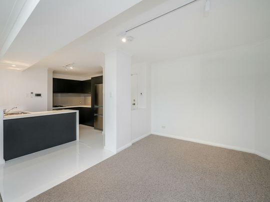 11/82 Royal Street, East Perth - Photo 1