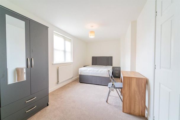 2 bedroom house to rent - Photo 1