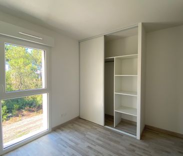 Location Appartement 4 pièces 83m² - Photo 3