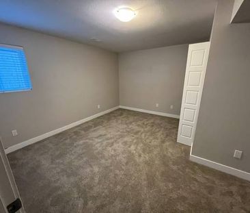 2 BEDROOM BASEMENT SUITE (incl. private parking) - Photo 3