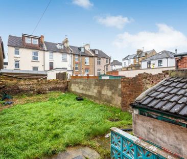 2 bedroom flat to rent - Photo 6