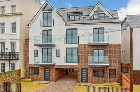 2 bedroom apartment to rent - Photo 2