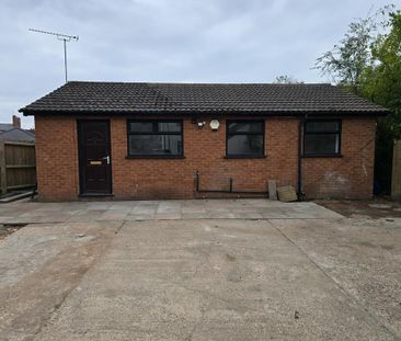 2 bedroom detached bungalow to rent - Photo 3