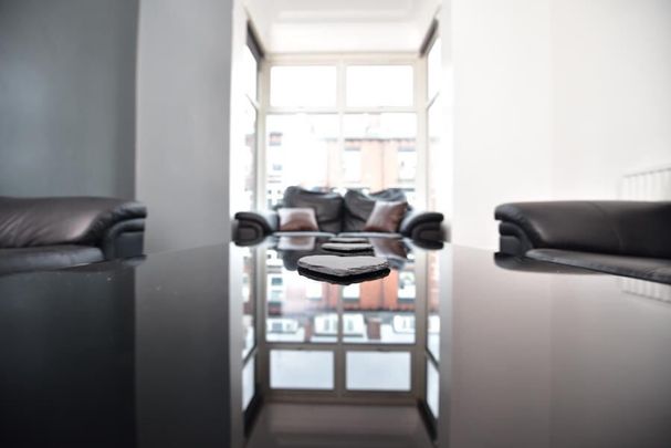 Norwood Place, Hyde Park - Photo 1