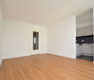 KOMFORTABEL WOHNEN - MIT AUFZUG, BALKON, FUSSBODENHEIZUNG UND EINBA... - Foto 1