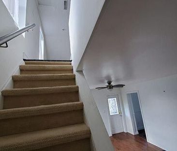 For Lease - 21 Victoria Street Unit# Unit 1, East Gwillimbury, Ontario - Photo 2