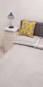 1 bedroom in a flat share to rent - Photo 3