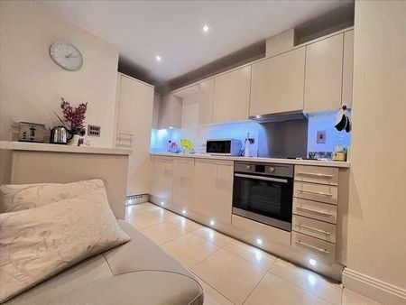 Maplewood Court, Woodthorpe Road, Ashford, TW15 - Photo 4