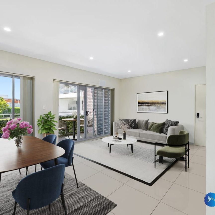 Affluent Society Living At It's Best - Photo 1