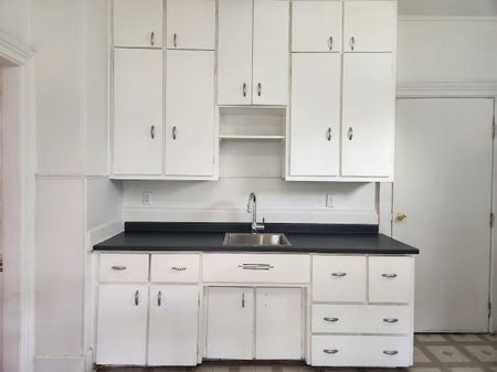 For Lease - 177 Chatham Street Unit# Main, Brantford, Ontario - Photo 5