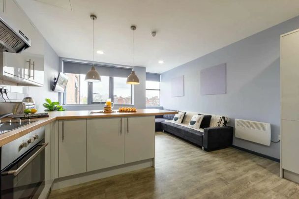 Gold Ensuite - Photo 1
