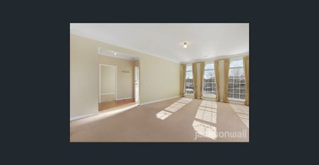 Spacious Family Home - Photo 5