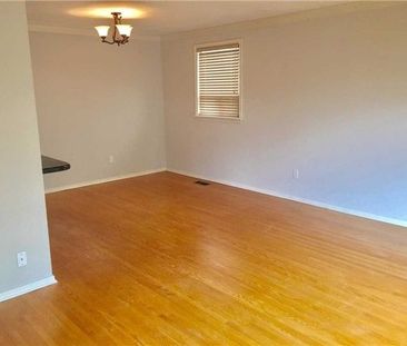 For Lease - 87 Wedgewood Drive, Toronto, Ontario - Photo 3