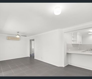 SPACIOUS MODERN HOME IN POPULAR BIRKDALE LOCATION - Photo 1