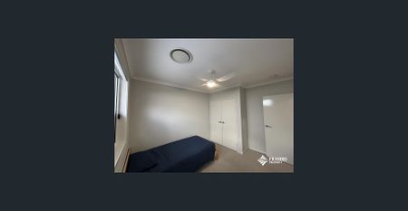 Family home in Leafy Estate - Photo 4