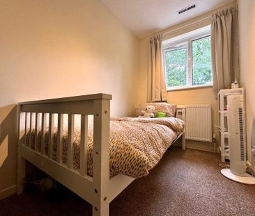 Alderwood, Chineham, Basingstoke, Hampshire, RG24 - Photo 6