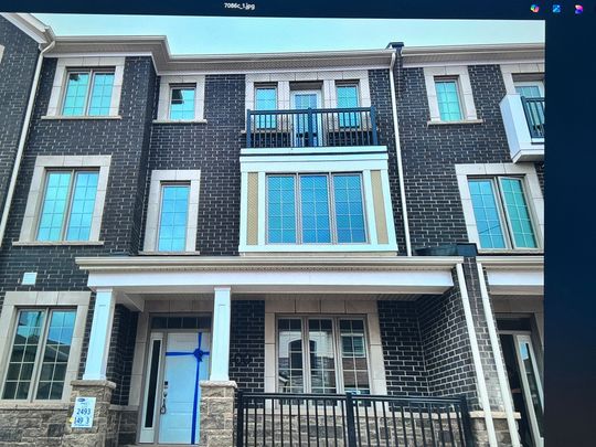 For Lease - 1400 Ripplewood Avenue, Oakville, Ontario - Photo 1