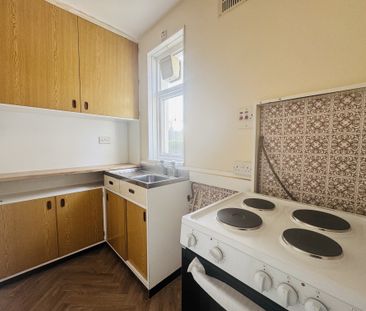 Thorncroft Road, Bradford - Photo 4