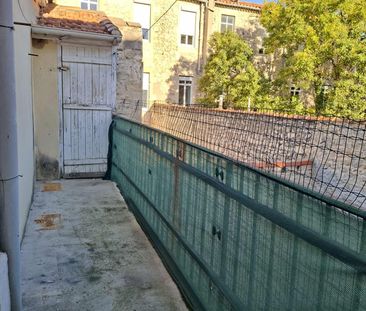 Location Appartement 2 pièces 48m² NIMES 30000 - Photo 6