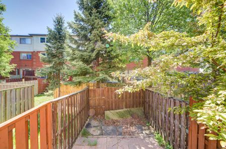 For Lease - 3895 Doug Leavens Boulevard Unit# 23, Mississauga, Ontario - Photo 2