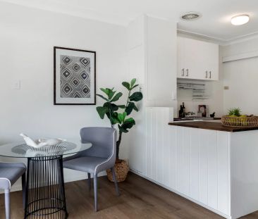 Sun-Drenched Coastal Living in the Heart of Manly - Photo 2