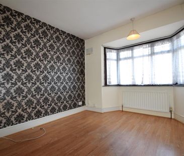 Floriston Avenue, Hillingdon, UB10 - Photo 2