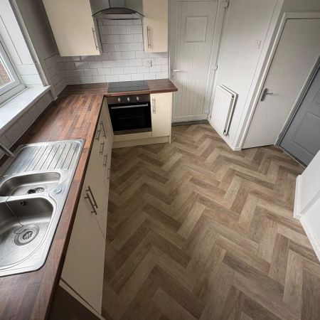 3 bed terraced house to rent in Droitwich Avenue, Stockton-on-Tees, TS19 - Photo 3