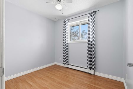For Lease - 379 Southworth Street, Welland, Ontario - Photo 4