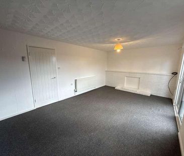 Bremerhaven Way, Grimsby, DN33 - Photo 2