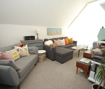 Churchfield House, Churchfield Road,SL9 - Photo 1