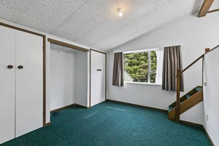 Charming 2-Bedroom Unit in Wellington, Brooklyn - Photo 2