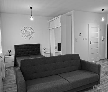 Nowa kawalerka, umeblowana, balkon 2400+275 - Photo 5