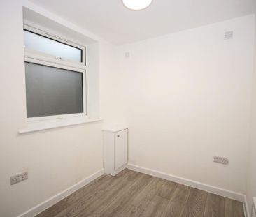 Abbey Green, Nuneaton, CV11 - Photo 3
