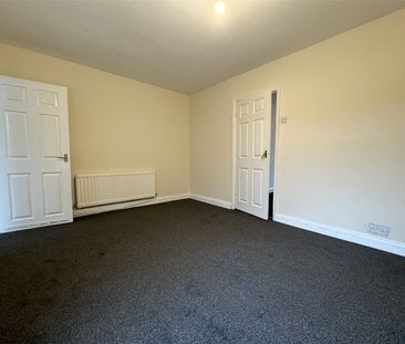 2 Bedroom Terraced - Photo 5