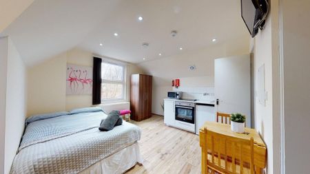 Studio to rent - Photo 3