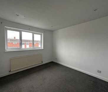 3 bedroom end of terrace house to rent - Photo 6