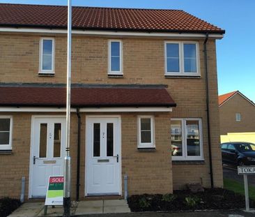 2 bedroom end of terrace house to rent - Photo 3