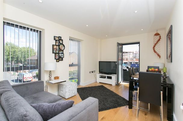 Apartment To Let - Photo 1