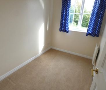 3 bedroom detached house to rent - Photo 3