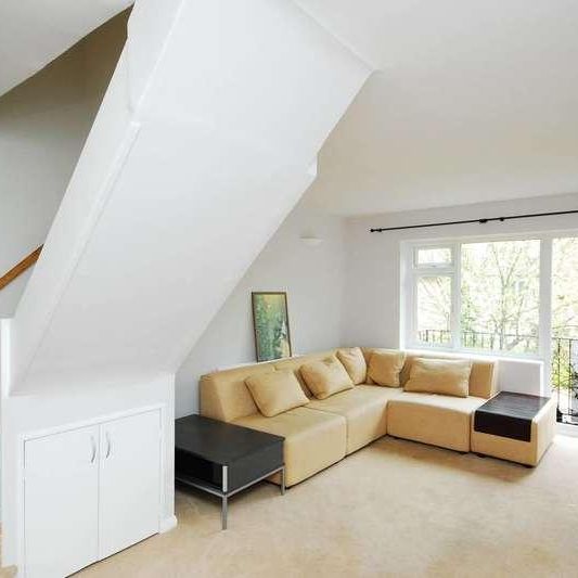 Coniston Close, Grove, W4 - Photo 1